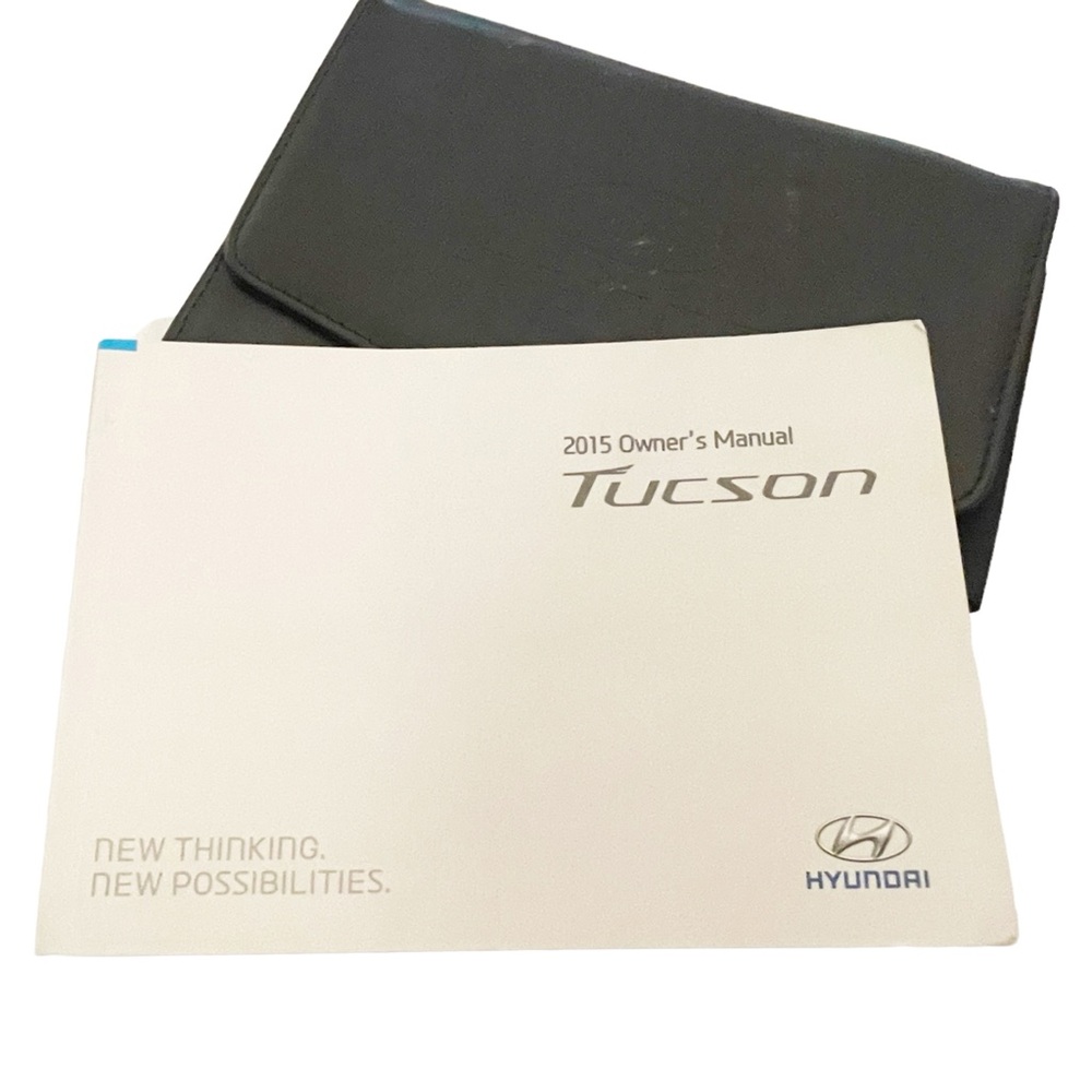 Hyundai 2015 Tucson Owners Manual Handbook with Case‎ Car Automotive Book